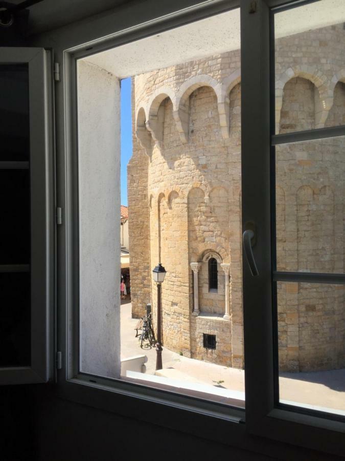 L'Appartement De L'Eglise Saintes-Maries-de-la-Mer Buitenkant foto